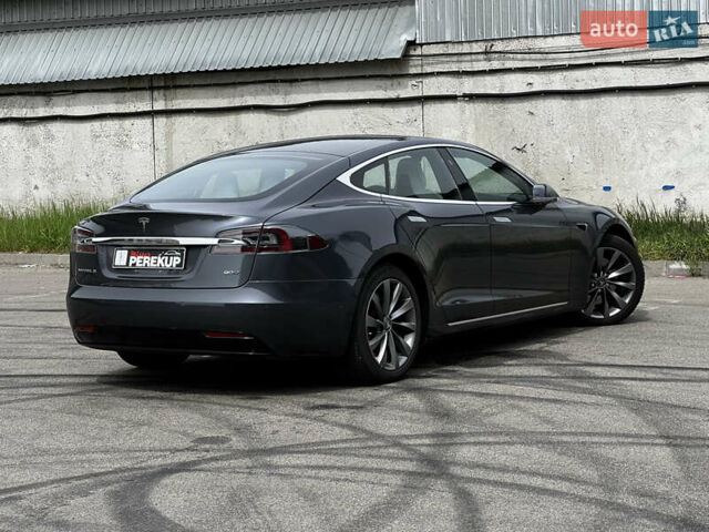 Серый Тесла Модель С, объемом двигателя 0 л и пробегом 97 тыс. км за 17499 $, фото 26 на Automoto.ua