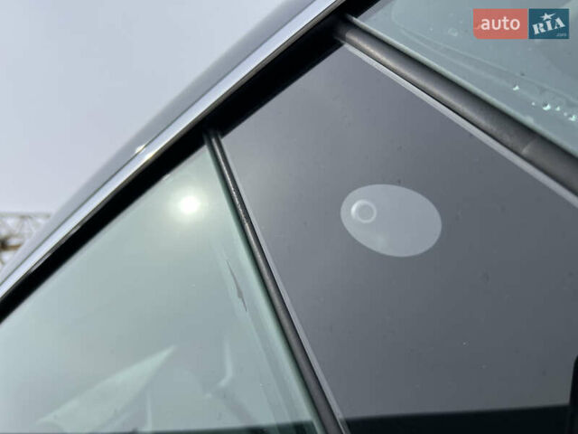 Серый Тесла Модель С, объемом двигателя 0 л и пробегом 97 тыс. км за 17499 $, фото 86 на Automoto.ua