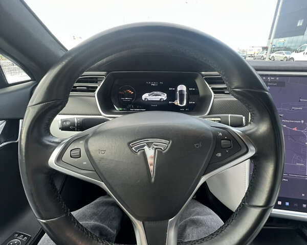 Сірий Тесла Модель С, об'ємом двигуна 0 л та пробігом 133 тис. км за 20000 $, фото 12 на Automoto.ua