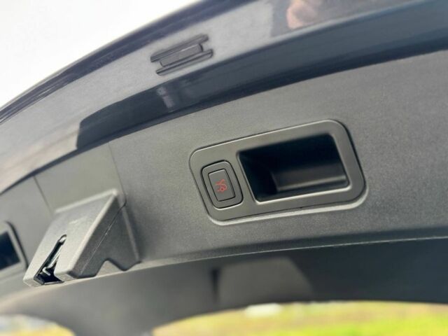 Сірий Тесла Модель С, об'ємом двигуна 0 л та пробігом 161 тис. км за 16000 $, фото 18 на Automoto.ua