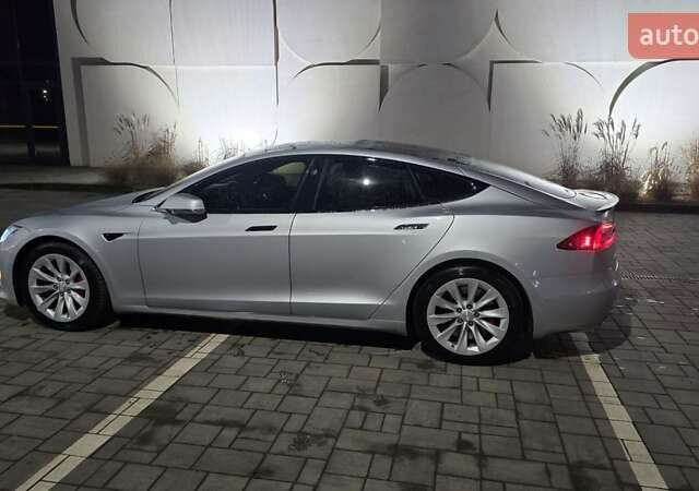 Сірий Тесла Модель С, об'ємом двигуна 0 л та пробігом 200 тис. км за 19900 $, фото 10 на Automoto.ua