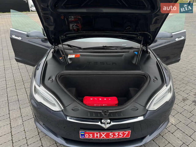 Серый Тесла Модель С, объемом двигателя 0 л и пробегом 161 тыс. км за 16700 $, фото 7 на Automoto.ua