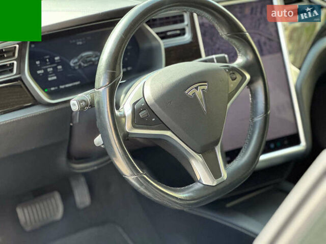 Серый Тесла Модель С, объемом двигателя 0 л и пробегом 50 тыс. км за 19230 $, фото 17 на Automoto.ua
