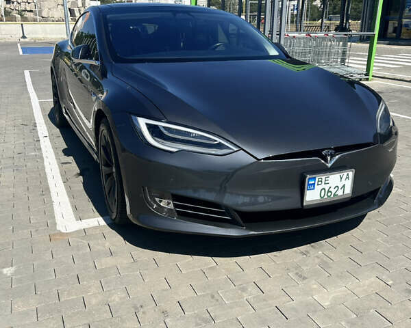 Тесла Модель С 2017 в Первомайск на Automoto.ua Серый Тесла Модель С, объемом двигателя 0 л и пробегом 106 тыс. км за 18500 $, фото 1 на Automoto.ua