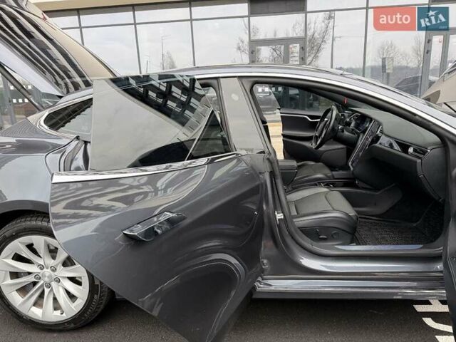 Серый Тесла Модель С, объемом двигателя 0 л и пробегом 220 тыс. км за 18200 $, фото 14 на Automoto.ua