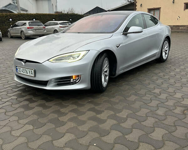 Серый Тесла Модель С, объемом двигателя 0 л и пробегом 110 тыс. км за 16900 $, фото 2 на Automoto.ua