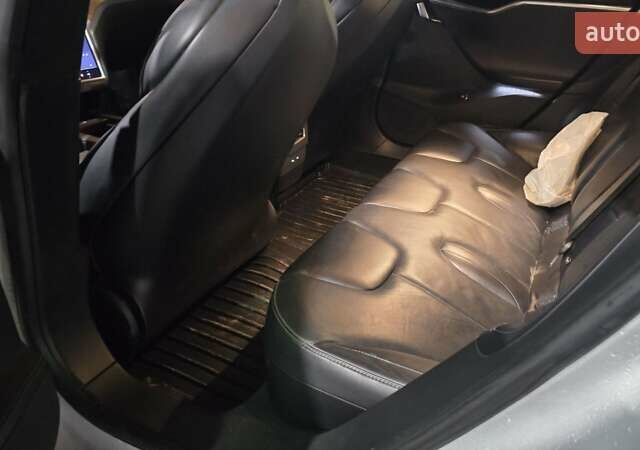 Сірий Тесла Модель С, об'ємом двигуна 0 л та пробігом 200 тис. км за 19900 $, фото 19 на Automoto.ua