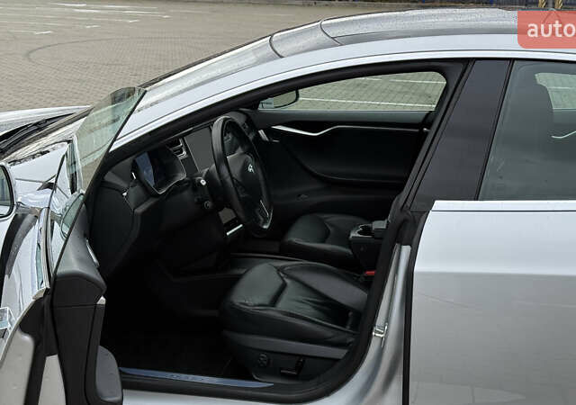 Серый Тесла Модель С, объемом двигателя 0 л и пробегом 166 тыс. км за 22500 $, фото 7 на Automoto.ua