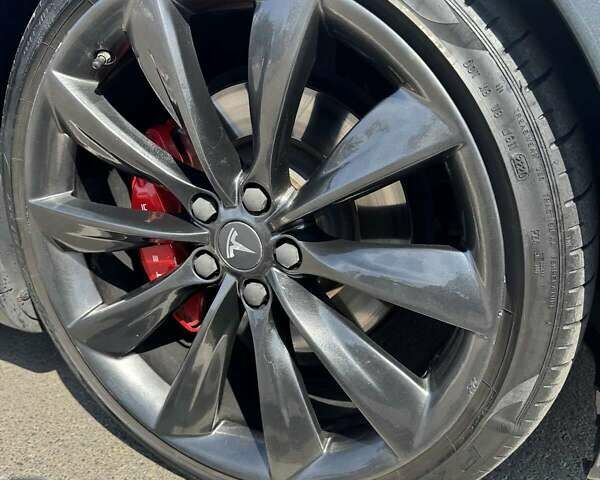 Серый Тесла Модель С, объемом двигателя 0 л и пробегом 107 тыс. км за 22500 $, фото 24 на Automoto.ua