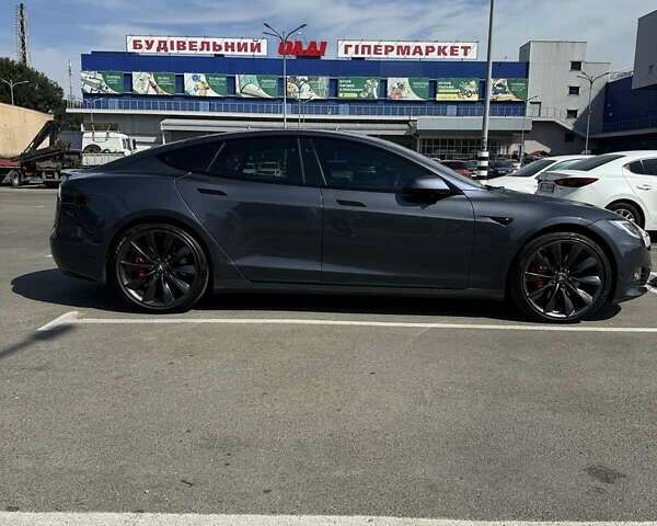 Серый Тесла Модель С, объемом двигателя 0 л и пробегом 107 тыс. км за 22500 $, фото 4 на Automoto.ua