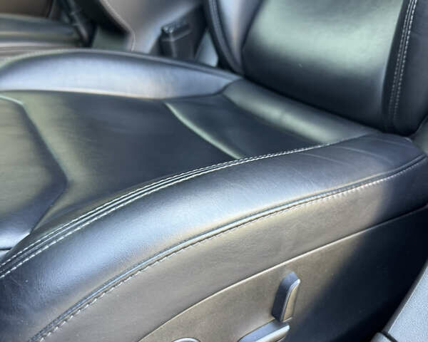 Серый Тесла Модель С, объемом двигателя 0 л и пробегом 135 тыс. км за 27500 $, фото 17 на Automoto.ua