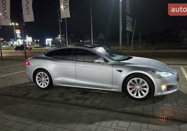 Сірий Тесла Модель С, об'ємом двигуна 0 л та пробігом 200 тис. км за 19900 $, фото 4 на Automoto.ua