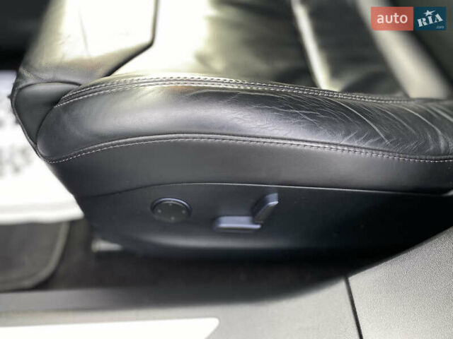 Серый Тесла Модель С, объемом двигателя 0 л и пробегом 233 тыс. км за 16800 $, фото 28 на Automoto.ua