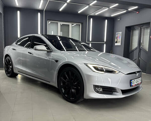 Сірий Тесла Модель С, об'ємом двигуна 0 л та пробігом 75 тис. км за 17300 $, фото 6 на Automoto.ua