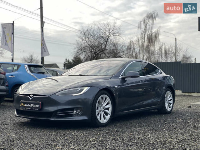 Серый Тесла Модель С, объемом двигателя 0 л и пробегом 233 тыс. км за 16800 $, фото 3 на Automoto.ua