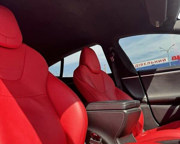 Серый Тесла Модель С, объемом двигателя 0 л и пробегом 107 тыс. км за 22500 $, фото 22 на Automoto.ua