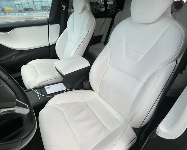 Сірий Тесла Модель С, об'ємом двигуна 0 л та пробігом 133 тис. км за 20000 $, фото 5 на Automoto.ua