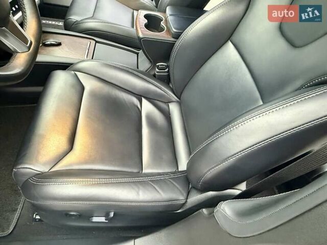 Серый Тесла Модель С, объемом двигателя 0 л и пробегом 111 тыс. км за 20500 $, фото 60 на Automoto.ua