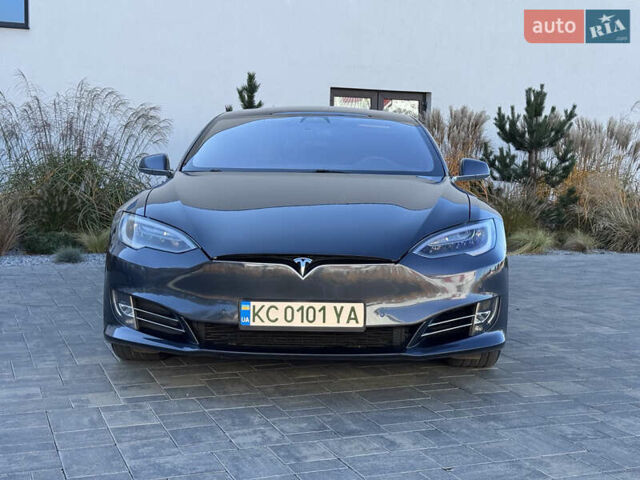 Тесла Модель С 2017 у Луцьку на Automoto.ua Сірий Тесла Модель С, об'ємом двигуна 0 л та пробігом 164 тис. км за 22111 $, фото 19 на Automoto.ua