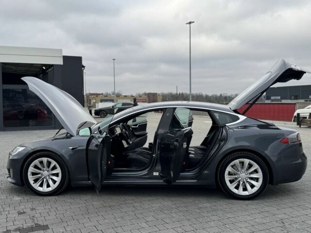 Сірий Тесла Модель С, об'ємом двигуна 0 л та пробігом 161 тис. км за 16000 $, фото 9 на Automoto.ua