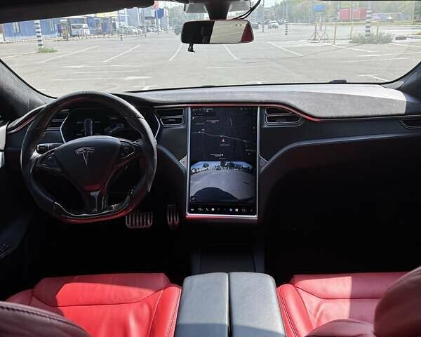Серый Тесла Модель С, объемом двигателя 0 л и пробегом 107 тыс. км за 22500 $, фото 14 на Automoto.ua