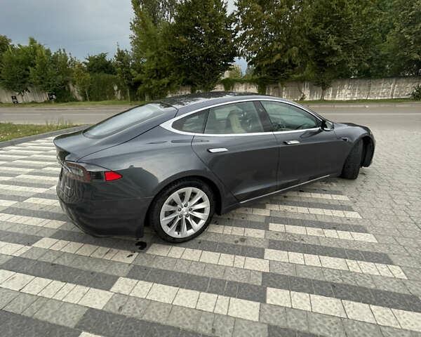 Серый Тесла Модель С, объемом двигателя 0 л и пробегом 116 тыс. км за 18200 $, фото 13 на Automoto.ua