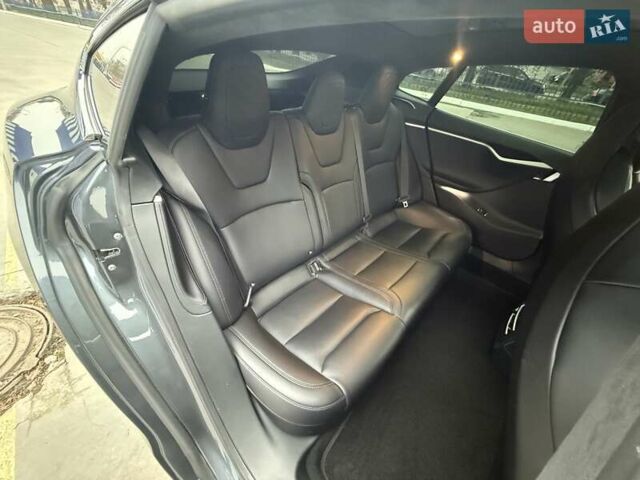 Серый Тесла Модель С, объемом двигателя 0 л и пробегом 111 тыс. км за 20500 $, фото 49 на Automoto.ua