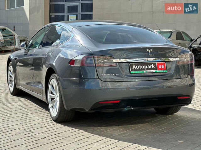 Серый Тесла Модель С, объемом двигателя 0 л и пробегом 50 тыс. км за 19230 $, фото 8 на Automoto.ua