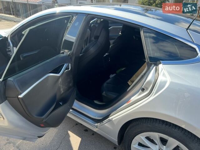 Сірий Тесла Модель С, об'ємом двигуна 0 л та пробігом 122 тис. км за 17500 $, фото 4 на Automoto.ua