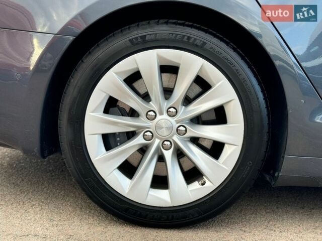 Сірий Тесла Модель С, об'ємом двигуна 0 л та пробігом 51 тис. км за 21500 $, фото 25 на Automoto.ua