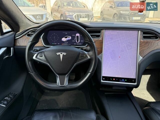 Серый Тесла Модель С, объемом двигателя 0 л и пробегом 250 тыс. км за 13999 $, фото 11 на Automoto.ua