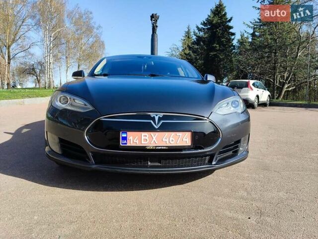 Серый Тесла Модель С, объемом двигателя 0 л и пробегом 48 тыс. км за 19700 $, фото 4 на Automoto.ua