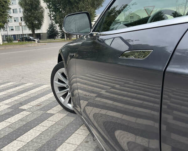 Серый Тесла Модель С, объемом двигателя 0 л и пробегом 116 тыс. км за 18200 $, фото 10 на Automoto.ua