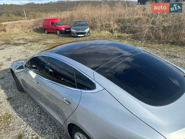 Сірий Тесла Модель С, об'ємом двигуна 0 л та пробігом 135 тис. км за 28500 $, фото 38 на Automoto.ua