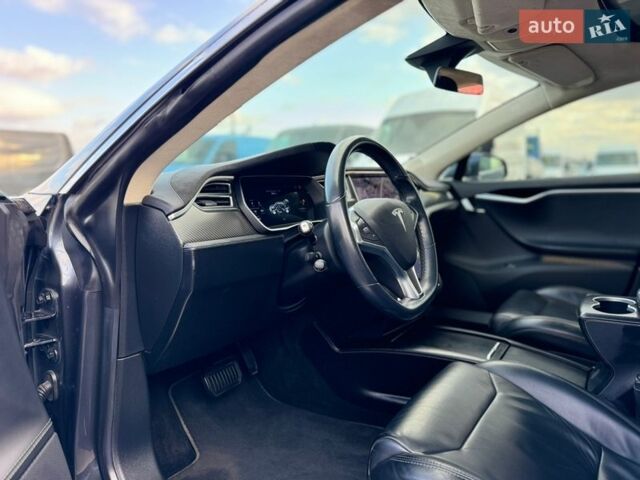 Сірий Тесла Модель С, об'ємом двигуна 0 л та пробігом 51 тис. км за 21500 $, фото 49 на Automoto.ua