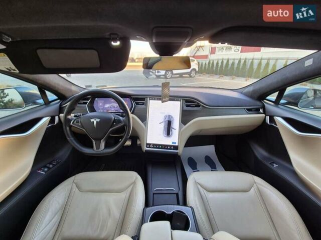 Серый Тесла Модель С, объемом двигателя 0 л и пробегом 126 тыс. км за 18000 $, фото 10 на Automoto.ua