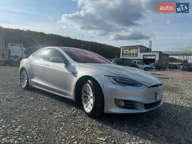 Сірий Тесла Модель С, об'ємом двигуна 0 л та пробігом 135 тис. км за 28500 $, фото 10 на Automoto.ua