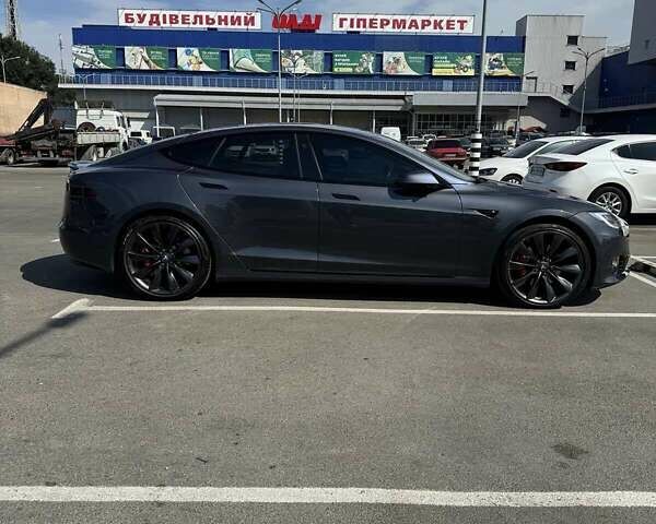 Серый Тесла Модель С, объемом двигателя 0 л и пробегом 107 тыс. км за 22500 $, фото 3 на Automoto.ua