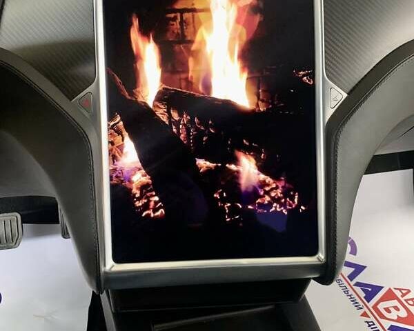 Сірий Тесла Модель С, об'ємом двигуна 0 л та пробігом 160 тис. км за 20790 $, фото 40 на Automoto.ua