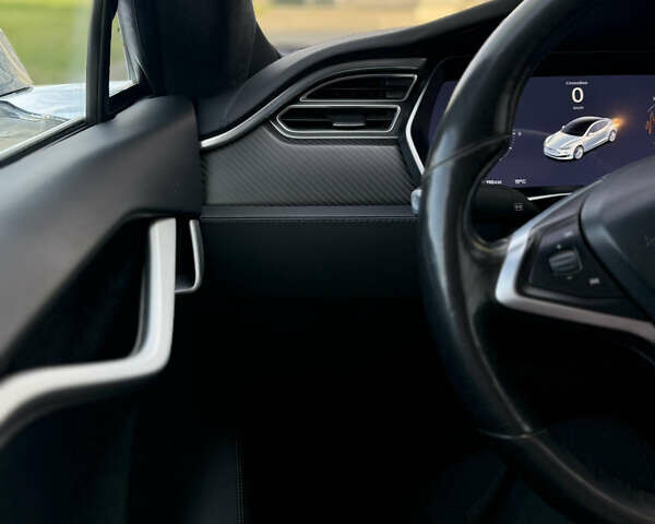 Серый Тесла Модель С, объемом двигателя 0 л и пробегом 132 тыс. км за 17200 $, фото 14 на Automoto.ua