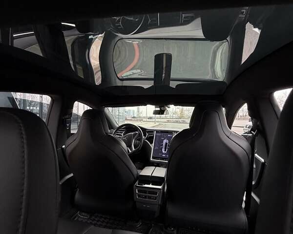 Серый Тесла Модель С, объемом двигателя 0 л и пробегом 220 тыс. км за 19000 $, фото 21 на Automoto.ua