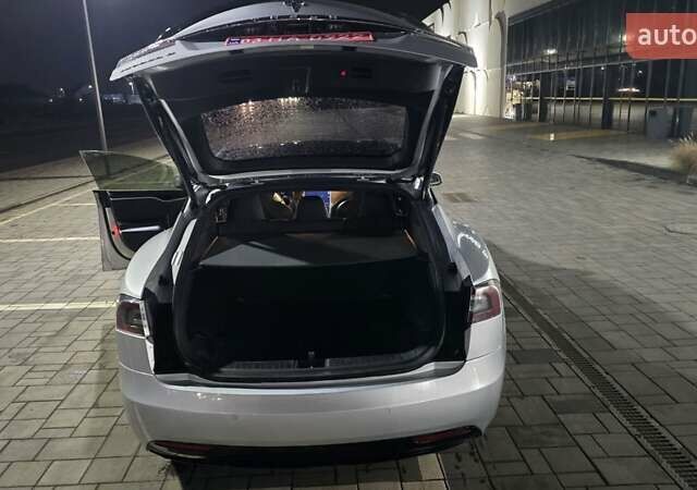 Сірий Тесла Модель С, об'ємом двигуна 0 л та пробігом 200 тис. км за 19900 $, фото 23 на Automoto.ua