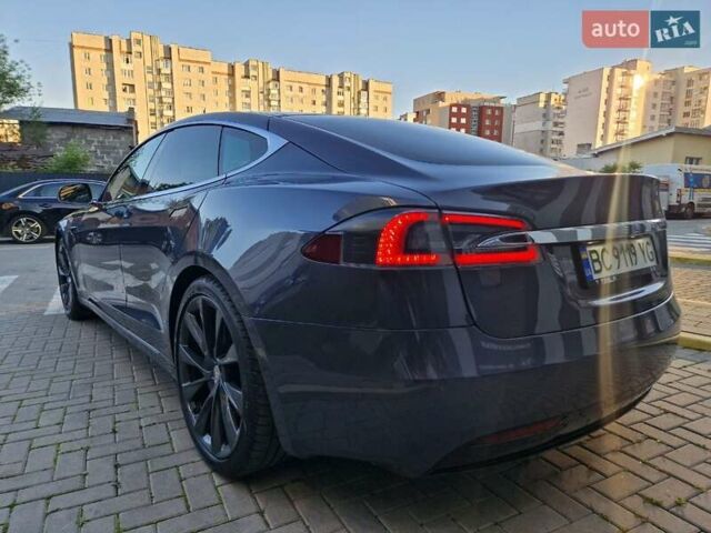 Серый Тесла Модель С, объемом двигателя 0 л и пробегом 100 тыс. км за 25500 $, фото 58 на Automoto.ua