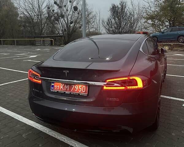 Серый Тесла Модель С, объемом двигателя 0 л и пробегом 182 тыс. км за 24900 $, фото 8 на Automoto.ua