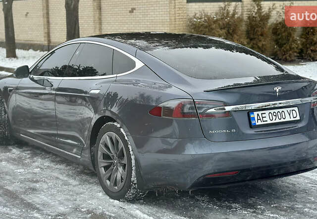 Сірий Тесла Модель С, об'ємом двигуна 0 л та пробігом 124 тис. км за 24900 $, фото 11 на Automoto.ua