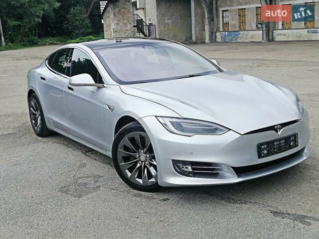 Тесла Модель С 2018 у Івано-Франківську на Automoto.ua Сірий Тесла Модель С, об'ємом двигуна 0 л та пробігом 75 тис. км за 34950 $, фото 16 на Automoto.ua