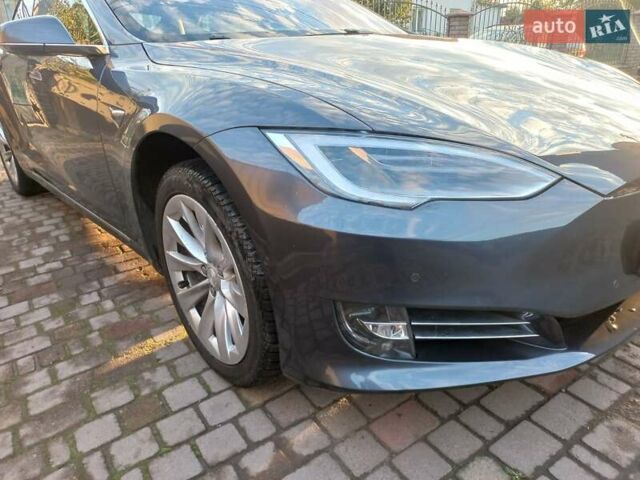 Серый Тесла Модель С, объемом двигателя 0 л и пробегом 107 тыс. км за 18600 $, фото 6 на Automoto.ua