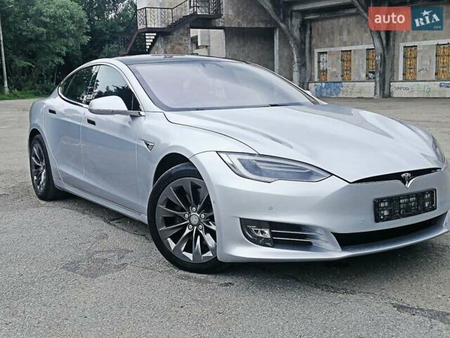 Сірий Тесла Модель С, об'ємом двигуна 0 л та пробігом 75 тис. км за 34950 $, фото 22 на Automoto.ua