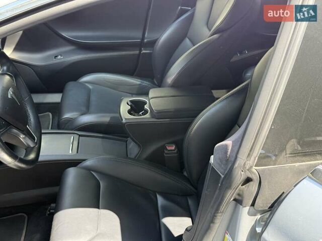 Сірий Тесла Модель С, об'ємом двигуна 0 л та пробігом 138 тис. км за 21500 $, фото 3 на Automoto.ua
