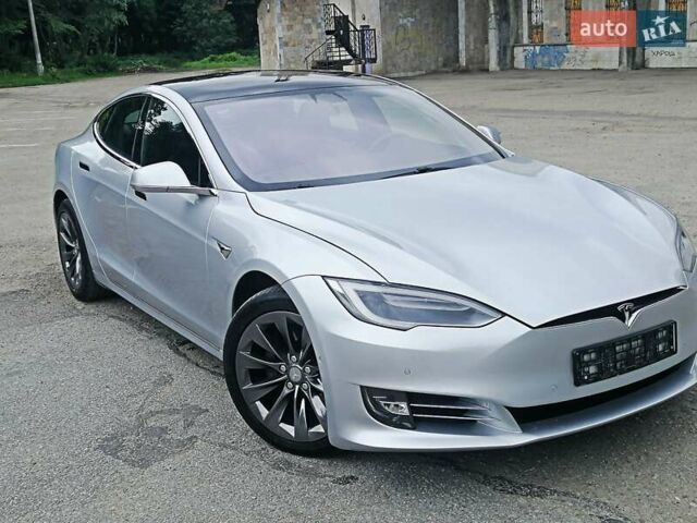 Тесла Модель С 2018 у Івано-Франківську на Automoto.ua Сірий Тесла Модель С, об'ємом двигуна 0 л та пробігом 75 тис. км за 34950 $, фото 19 на Automoto.ua